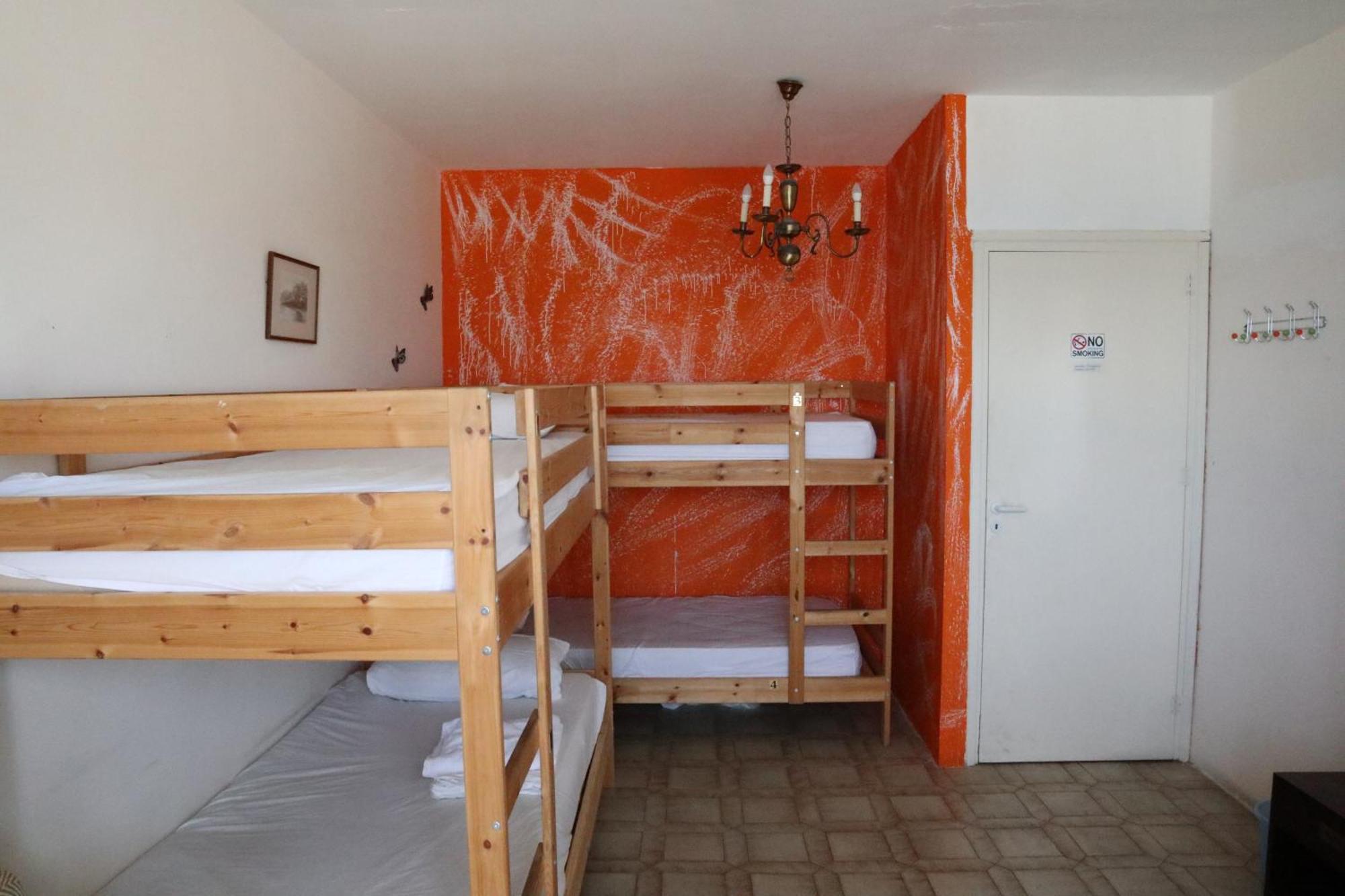777 Beach Guesthouse Paphos Quarto foto